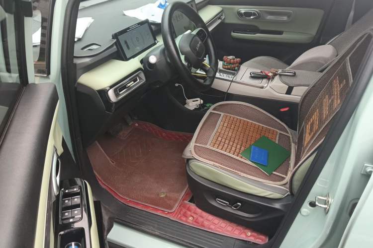 Used AION Y 2023 Plus 510 Smart Edition Driver Seat