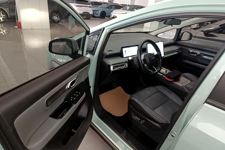 Used AION Y 2023 Plus 510 Smart Edition Driver Seat