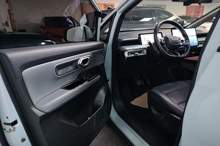 Used AION Y 2023 Plus 510 Smart Edition Driver Seat