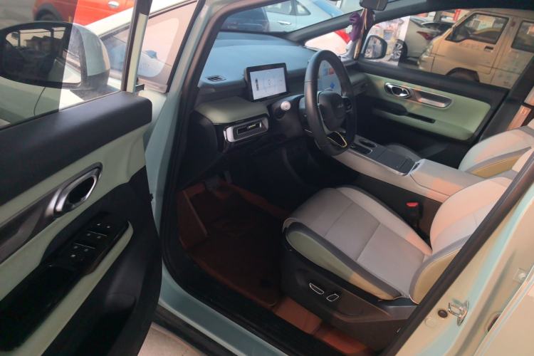 Used AION Y 2023 Plus 510 Smart Edition Driver Seat