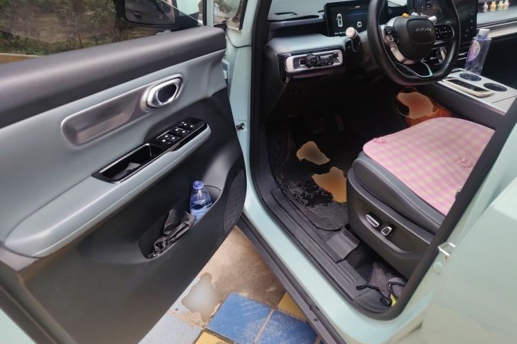 Used AION Y 2023 Plus 510 Smart Edition Driver Seat