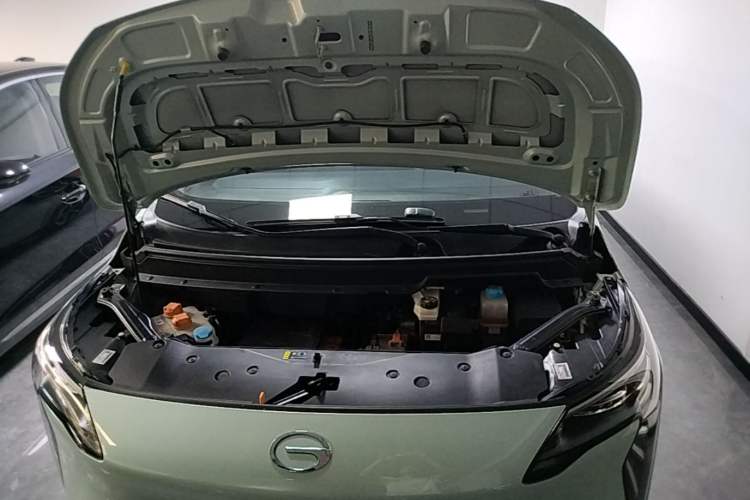 Used AION Y 2023 Plus 510 Smart Edition Engine Bay