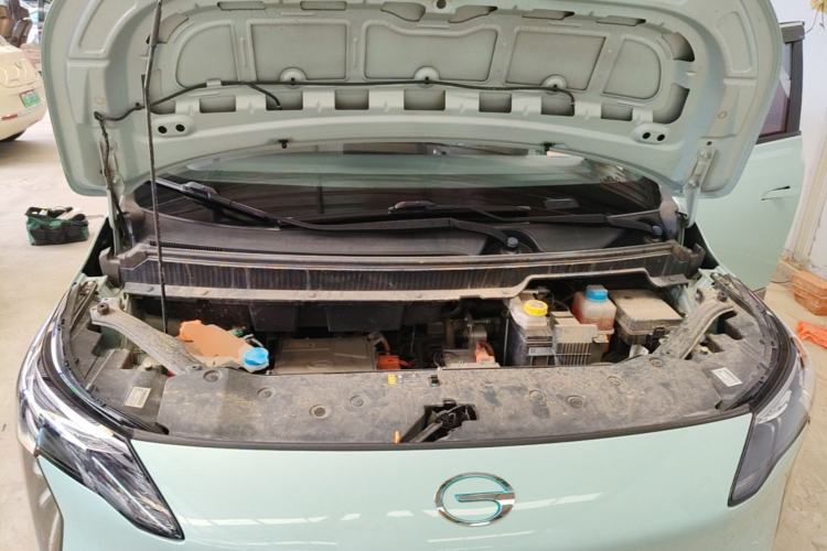 Used AION Y 2023 Plus 510 Executive Edition Engine Bay