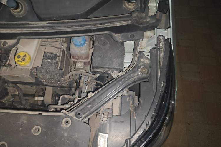 Used AION Y 2023 Plus 510 Smart Edition Engine Bay Left