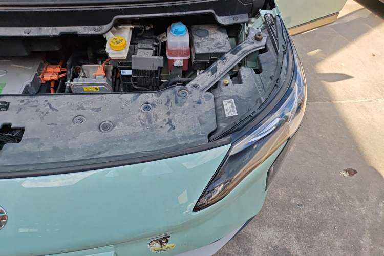 Used AION Y 2023 Plus 610 Enjoyment Edition Ternary Lithium Engine Bay Left