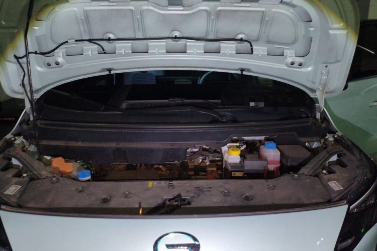 Used AION Y 2023 Younger Engine Bay
