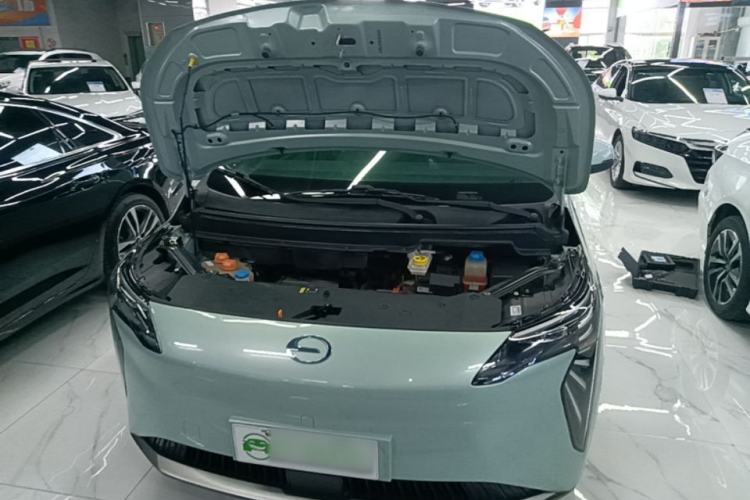 Used AION Y 2023 Younger Engine Bay