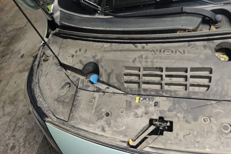 Used AION Y 2023 Plus 510 Smart Edition Engine Bay Right
