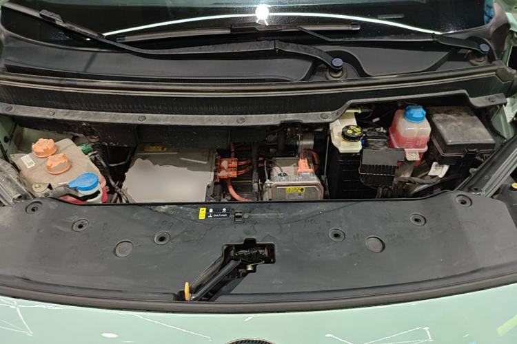 Used AION Y 2023 Plus 510 Smart Edition Engine Bay