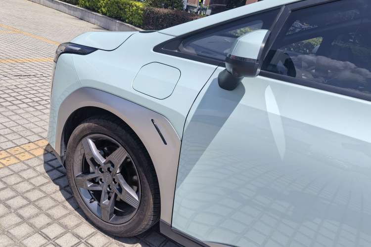 Used AION Y 2023 Plus 510 Tech Edition Exterior 10
