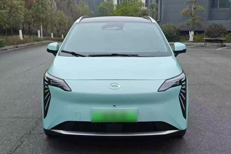 Used AION Y 2023 Younger Star Edition Exterior 2