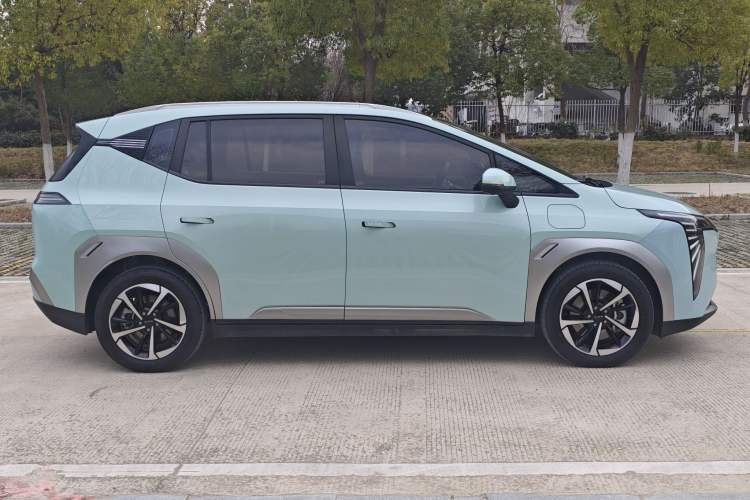 Used AION Y 2023 Plus 510 Smart Edition Exterior 3