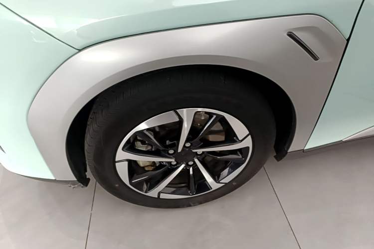 Used AION Y 2023 Plus 510 Smart Edition Exterior 4