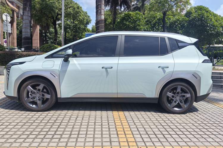 Used AION Y 2023 Plus 510 Tech Edition Exterior 9
