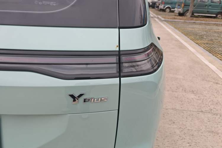 Used AION Y 2023 Plus 510 Smart Edition Exterior 9