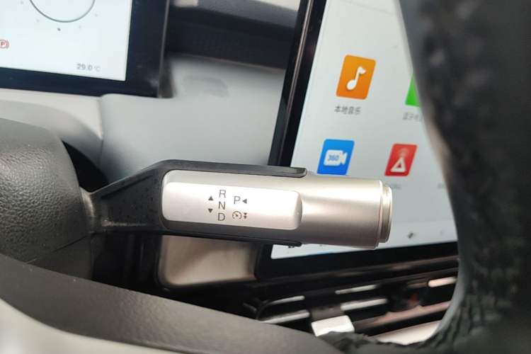 Used AION Y 2023 Plus 510 Smart Edition Gear Lever