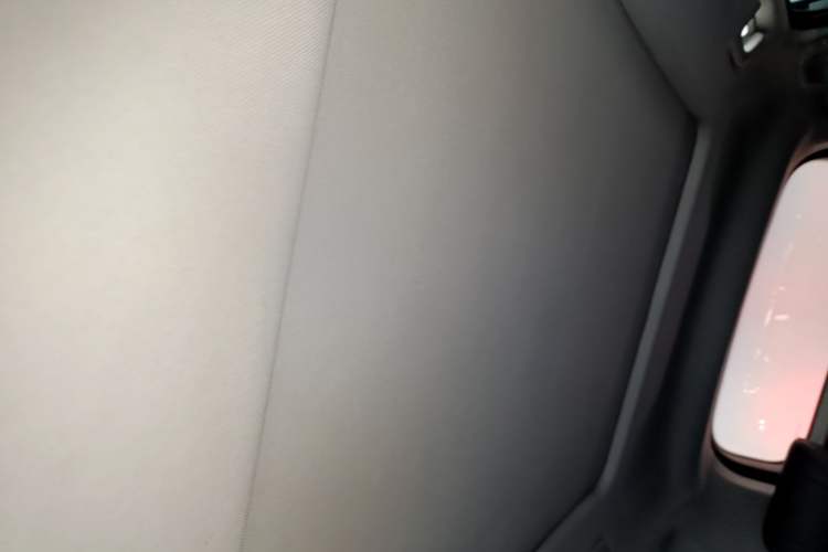 Used AION Y 2023 Plus 510 Smart Edition Headliner