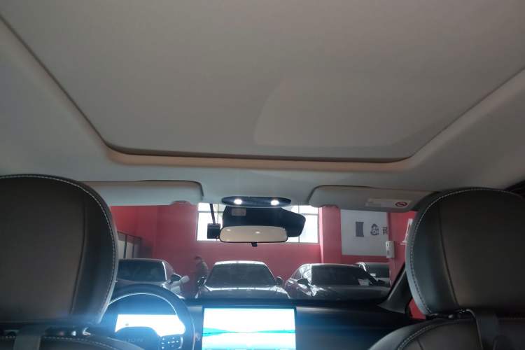 Used AION Y 2023 Plus 510 Smart Edition Headliner