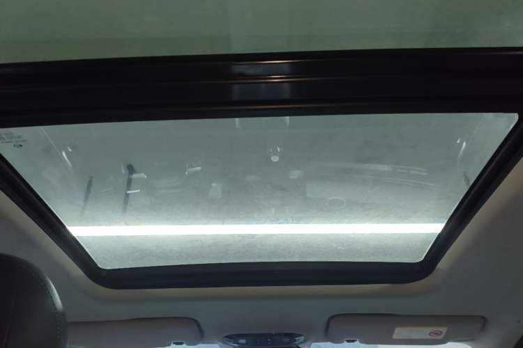 Used AION Y 2023 Plus 510 Smart Edition Headliner