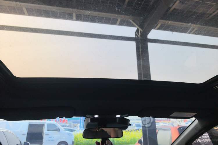 Used AION Y 2023 Plus 510 Smart Edition Headliner