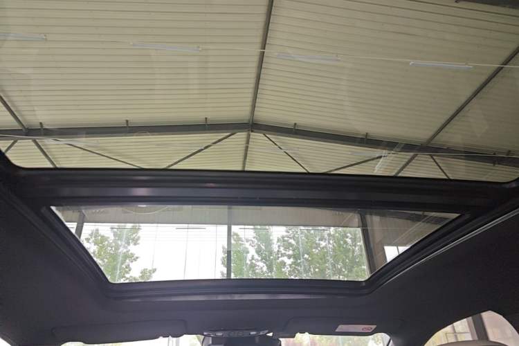Used AION Y 2023 Plus 610 Smart Edition Ternary Lithium Headliner