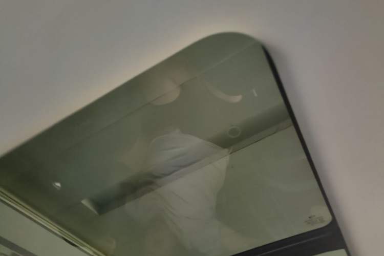 Used AION Y 2023 Plus 510 Smart Edition Headliner