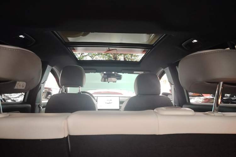 Used AION Y 2023 Plus 610 Smart Edition Ternary Lithium Headliner