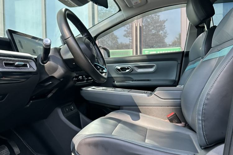 Used AION Y 2023 Younger Star Edition Interior 2