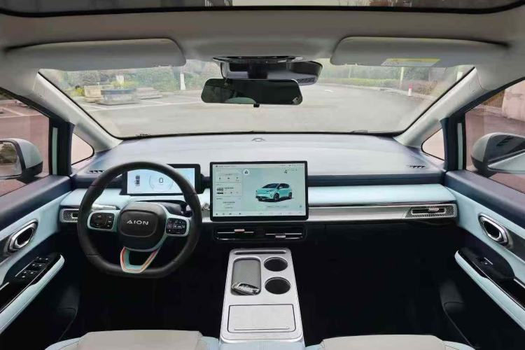 Used AION Y 2023 Younger Star Edition Interior 4