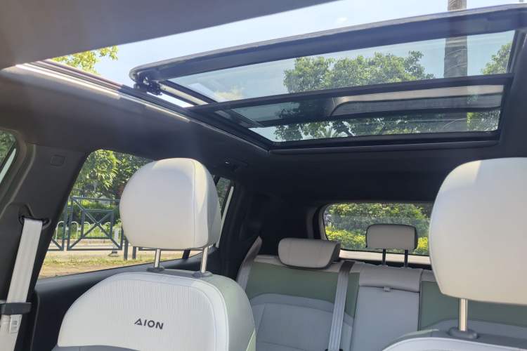 Used AION Y 2023 Plus 510 Tech Edition Interior 5