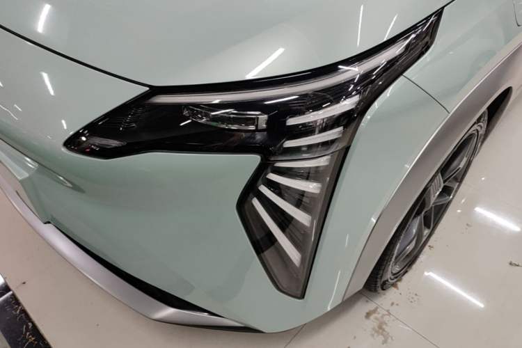Used AION Y 2023 Plus 510 Tech Edition Left Front Headlight