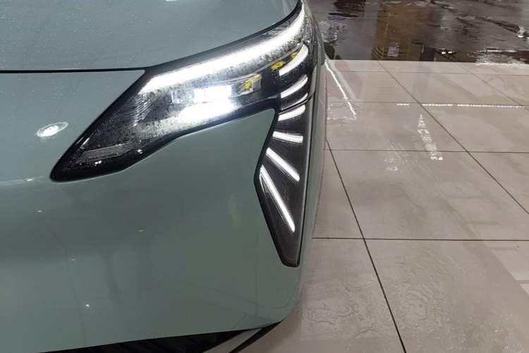 Used AION Y 2023 Plus 510 Smart Edition Left Front Headlight