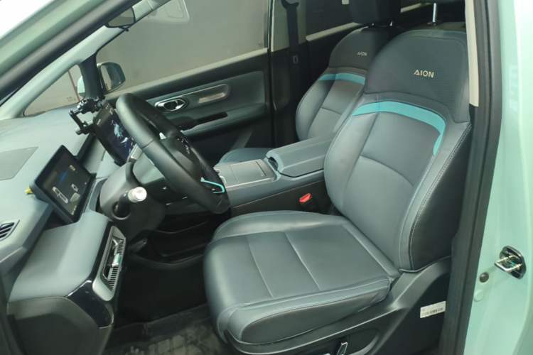 Used AION Y 2023 Plus 510 Smart Edition Left Front Seat