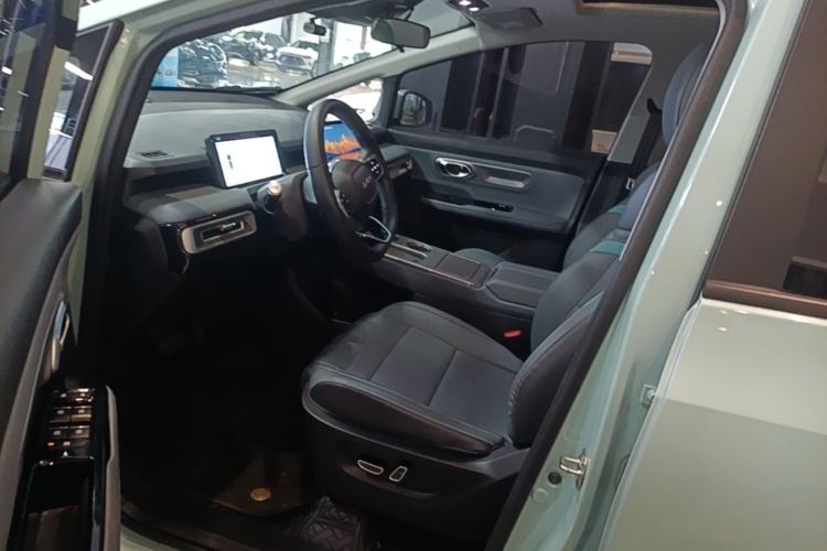 Used AION Y 2023 Younger Star Edition Left Front Seat