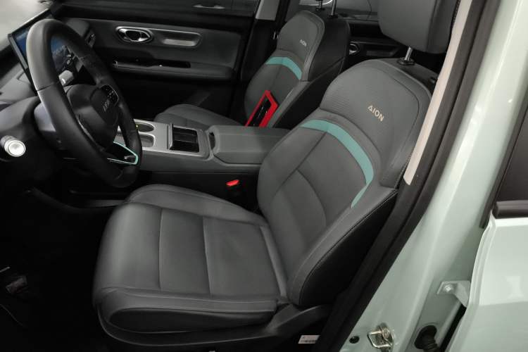 Used AION Y 2023 Younger Star Edition Left Front Seat