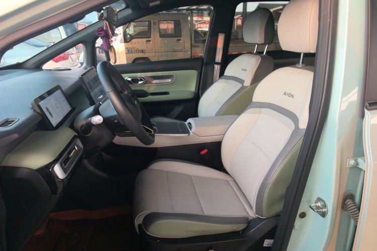 Used AION Y 2023 Plus 510 Smart Edition Left Front Seat