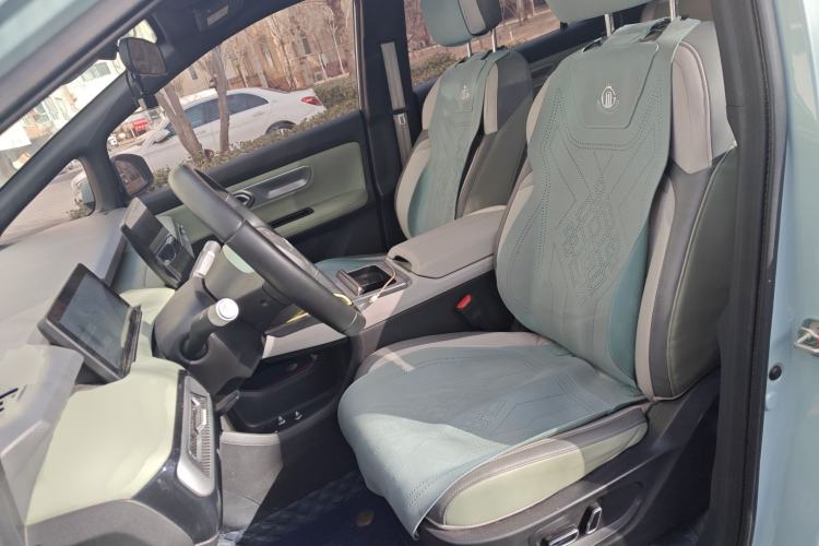 Used AION Y 2023 Plus 510 Smart Edition Left Front Seat