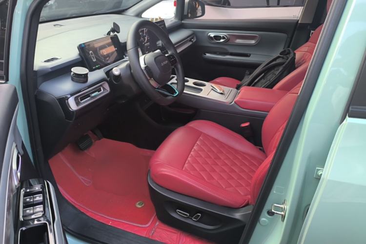 Used AION Y 2023 Plus 510 Smart Edition Left Front Seat