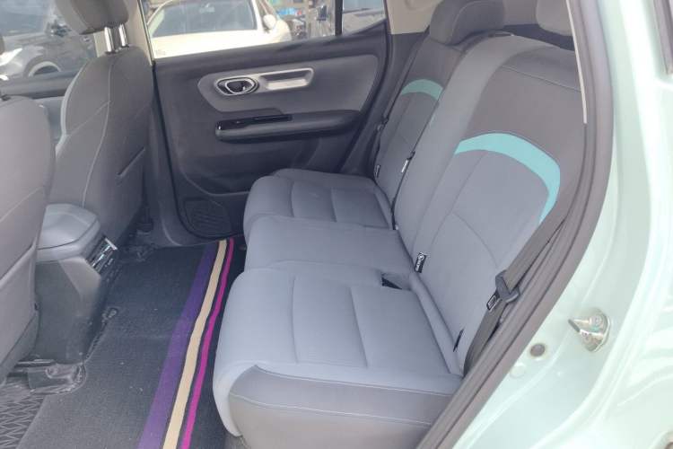 Used AION Y 2023 Plus 510 Enjoy Edition Left Rear Seat