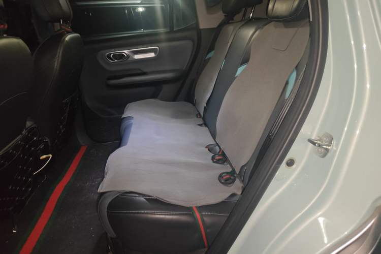 Used AION Y 2023 Plus 510 Smart Edition Left Rear Seat
