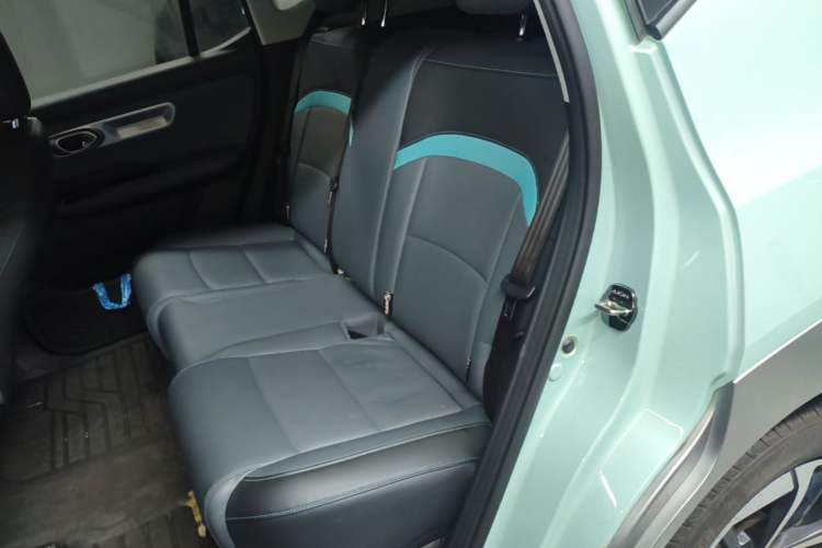 Used AION Y 2023 Plus 510 Smart Edition Left Rear Seat
