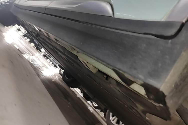Used AION Y 2023 Younger Star Edition Left Side Sill