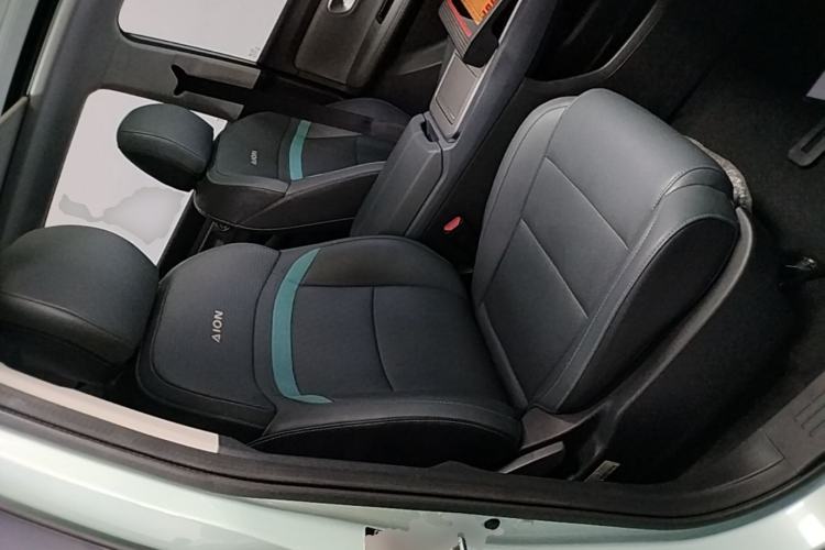 Used AION Y 2023 Plus 510 Smart Edition Right Front Seat