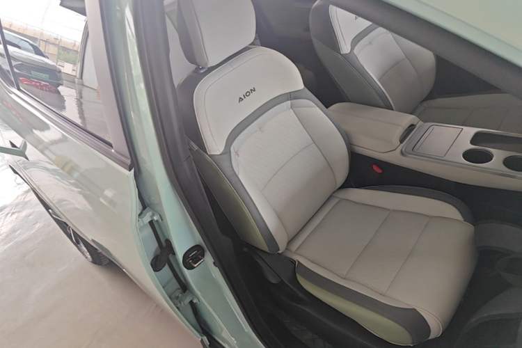 Used AION Y 2023 Plus 610 Smart Edition Ternary Lithium Right Front Seat