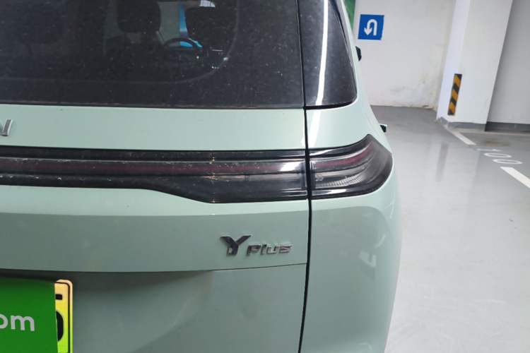 Used AION Y 2023 Plus 510 Smart Edition Right Rear Taillight