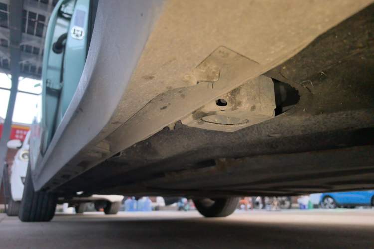 Used AION Y 2023 Plus 510 Smart Edition Right Side Sill