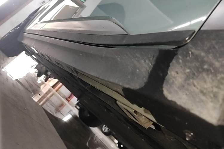 Used AION Y 2023 Younger Star Edition Right Side Sill