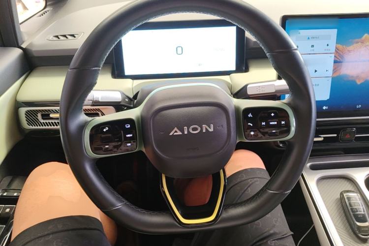 Used AION Y 2023 Plus 510 Executive Edition Steering Wheel