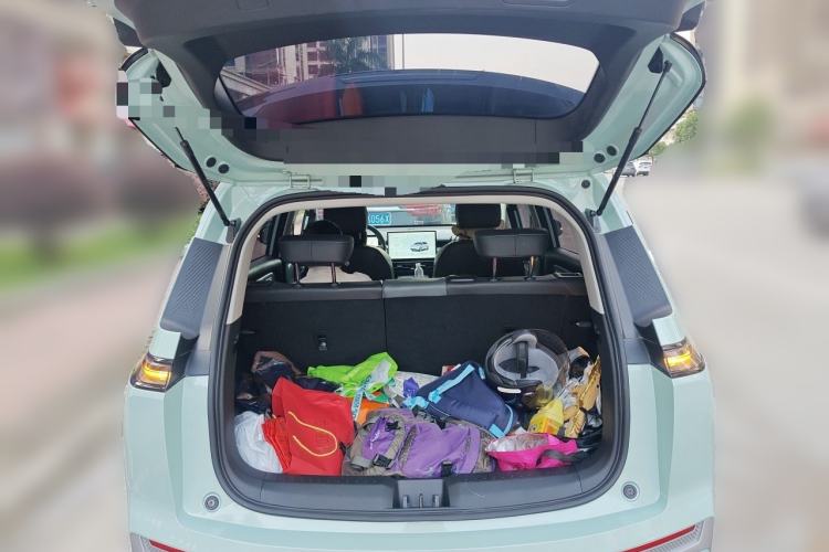Used AION Y 2023 Plus 510 Smart Edition Trunk