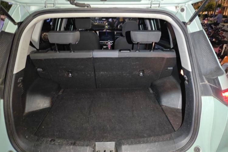 Used AION Y 2023 Plus 510 Enjoy Edition Trunk
